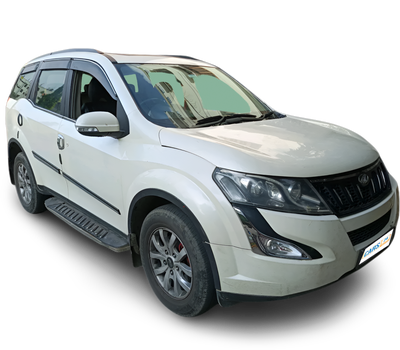 Mahindra XUV500-img